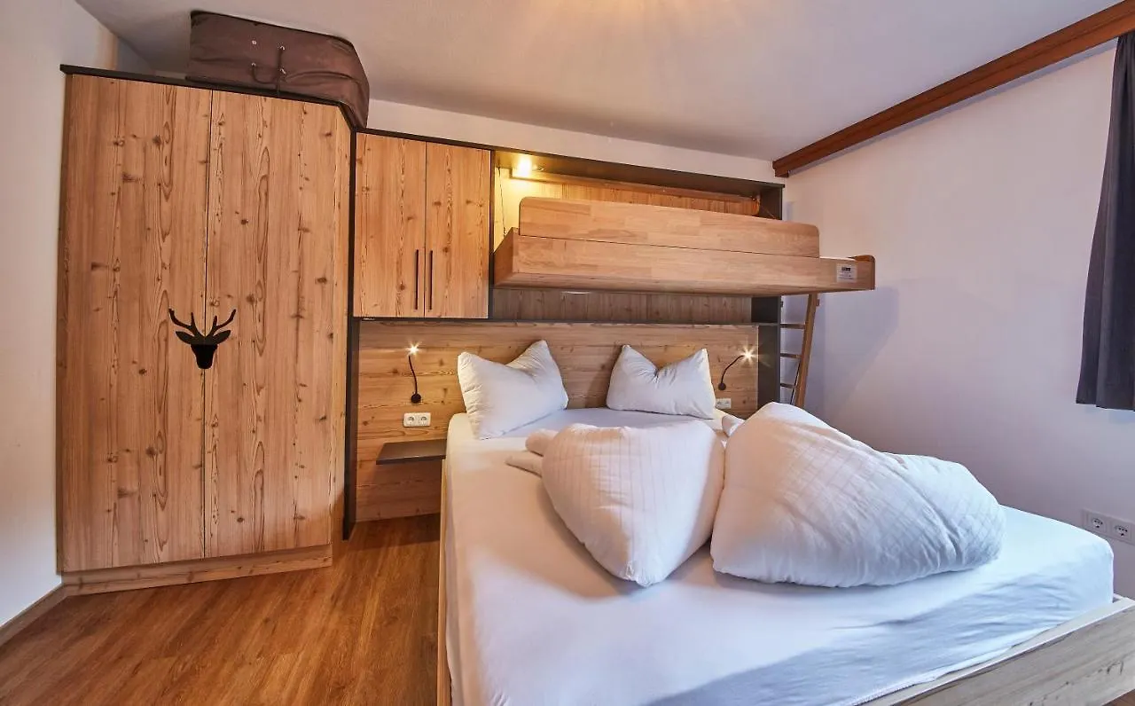 Chalet Van Den Berg Apartment Saalbach-Hinterglemm